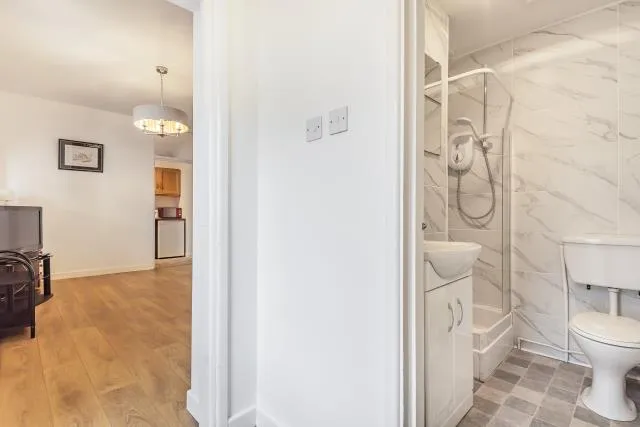 Craven Road, Newbury, RG14, photo 6