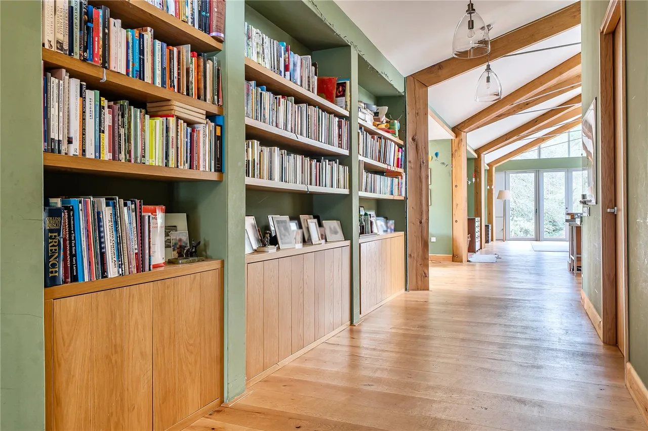 Whinwhistle Road, East Wellow, Romsey, Hampshire, SO51 6BH, photo 6