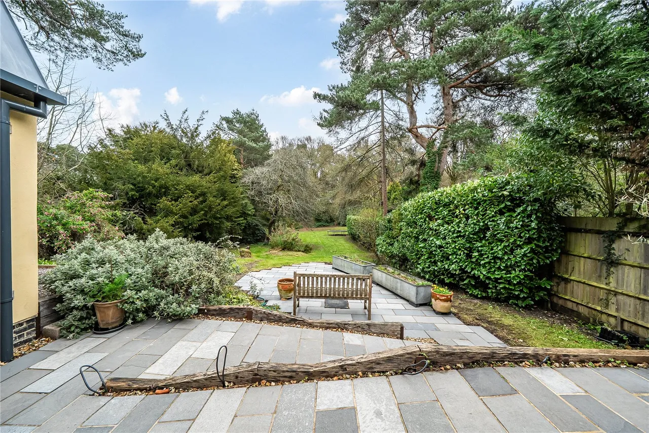 Whinwhistle Road, East Wellow, Romsey, Hampshire, SO51 6BH, photo 23