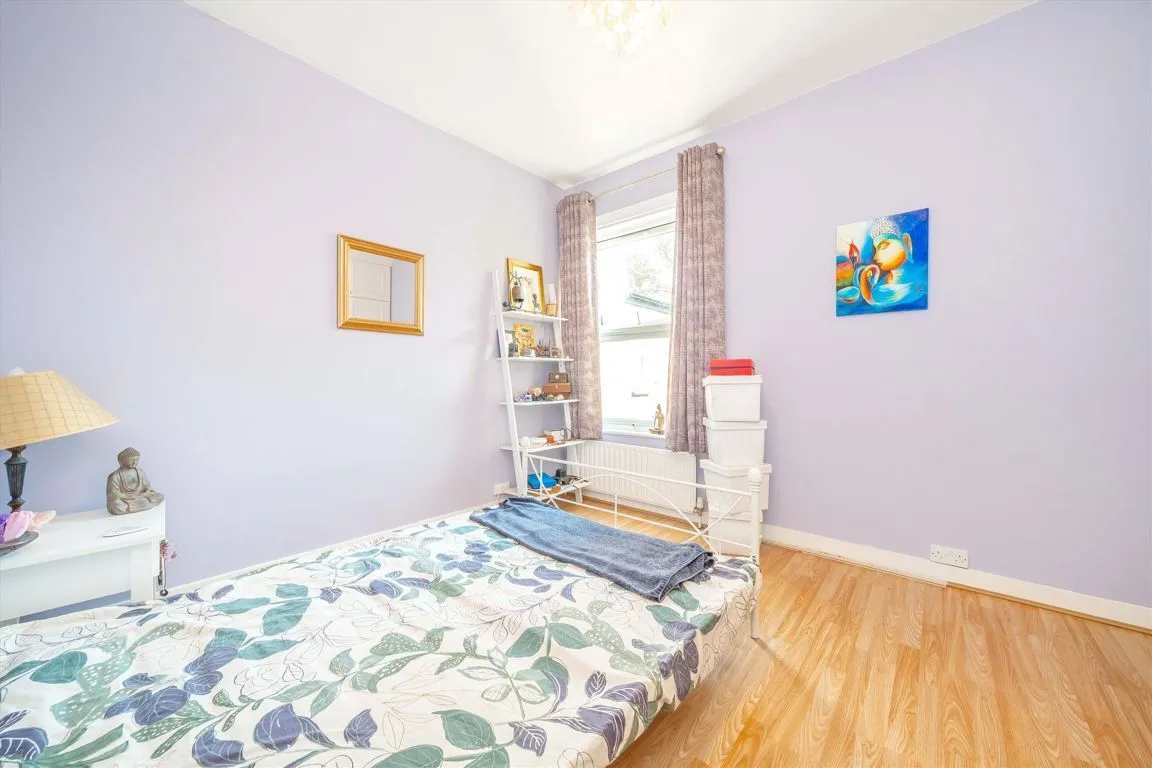 Grosvenor Road, W7, photo 4