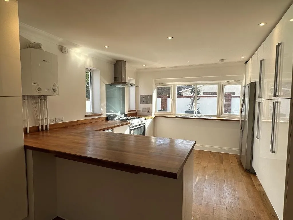 Chapel Road, Warlingham, photo 6
