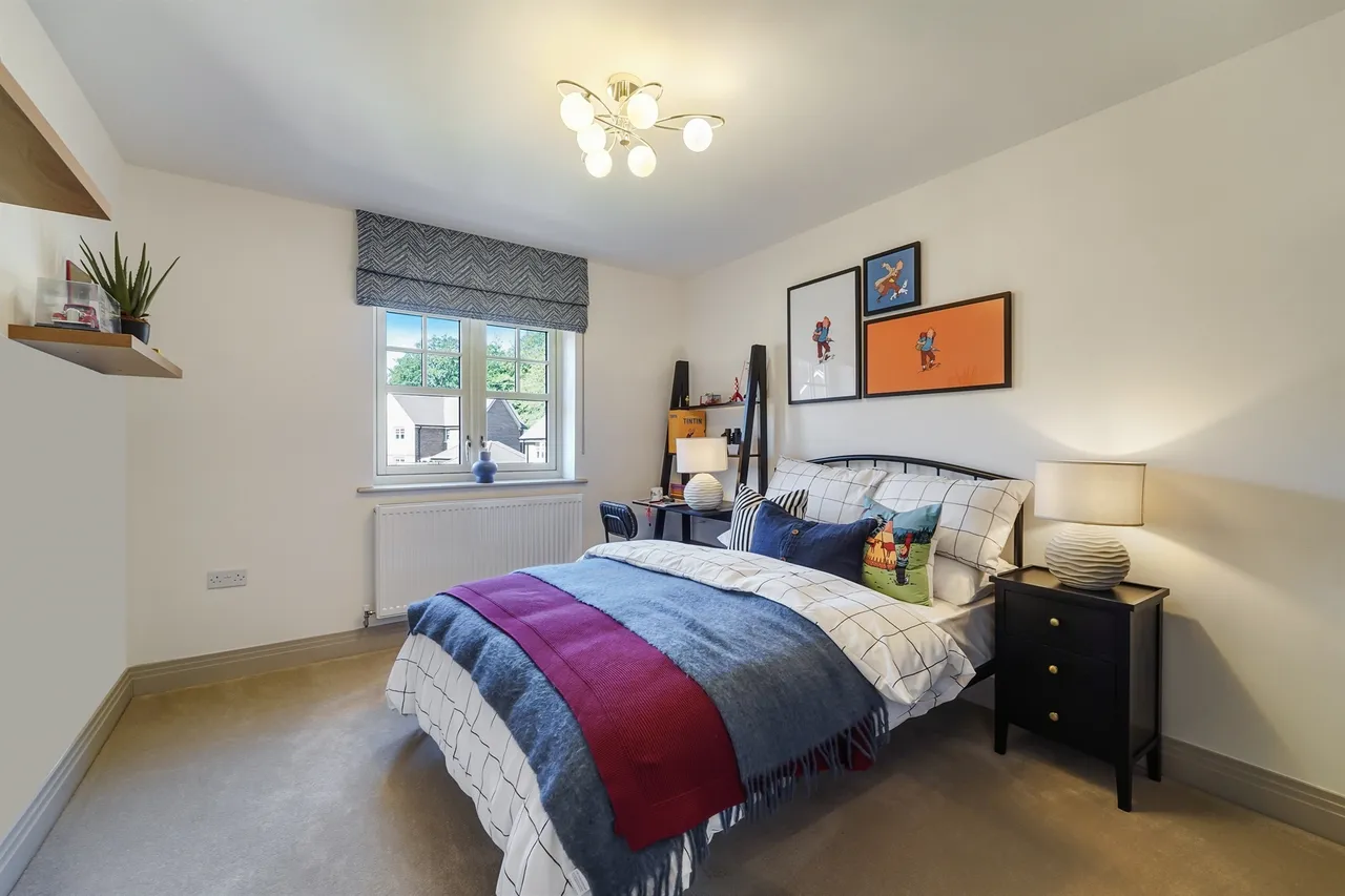 Headley Chase, Epsom, KT18, photo 13