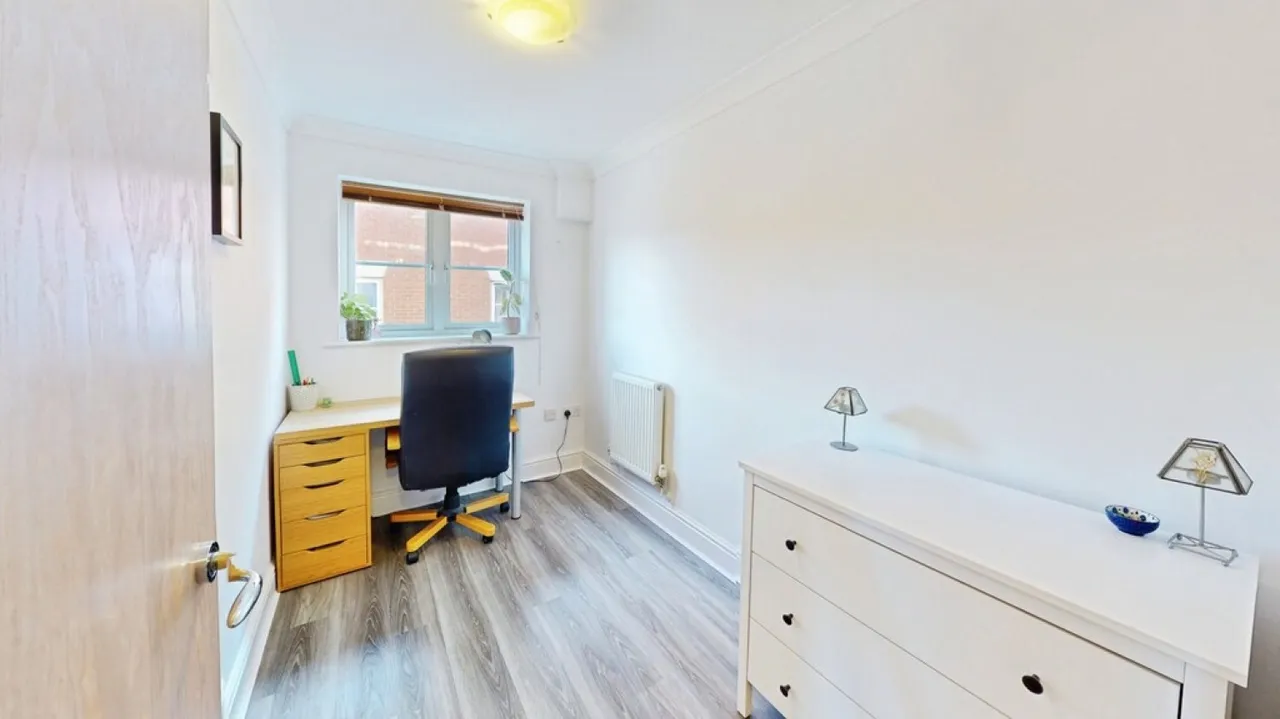 Brookbank Close, Cheltenham, GL50, photo 6