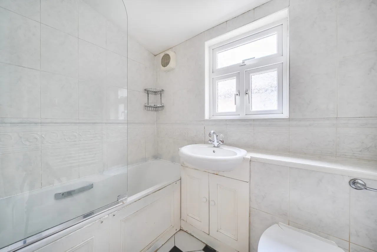 Hazledene Road, Chiswick, W4, photo 13
