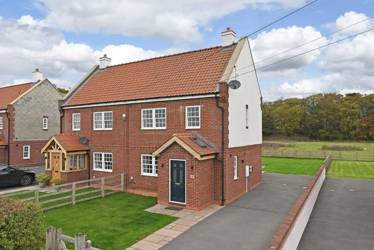 4 bed house to rent, Pool Lane, Nun Monkton, YO26