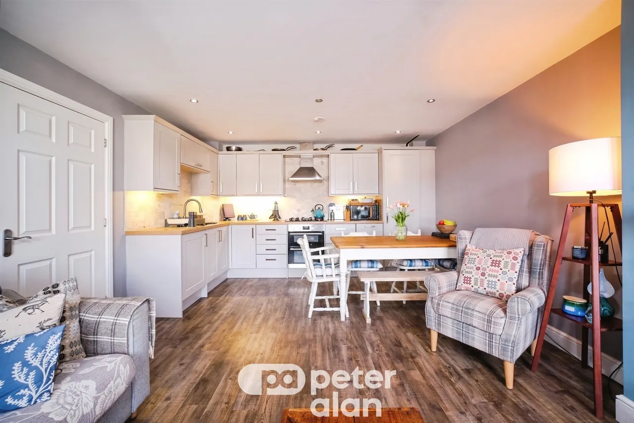 Rowan Way, Pontypool, NP4, photo 8