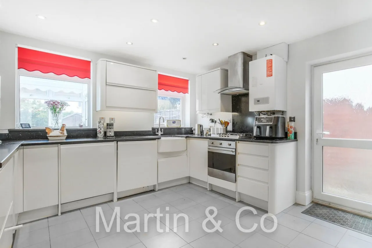 Ash Road, Sutton, Cheam, SM3, photo 5