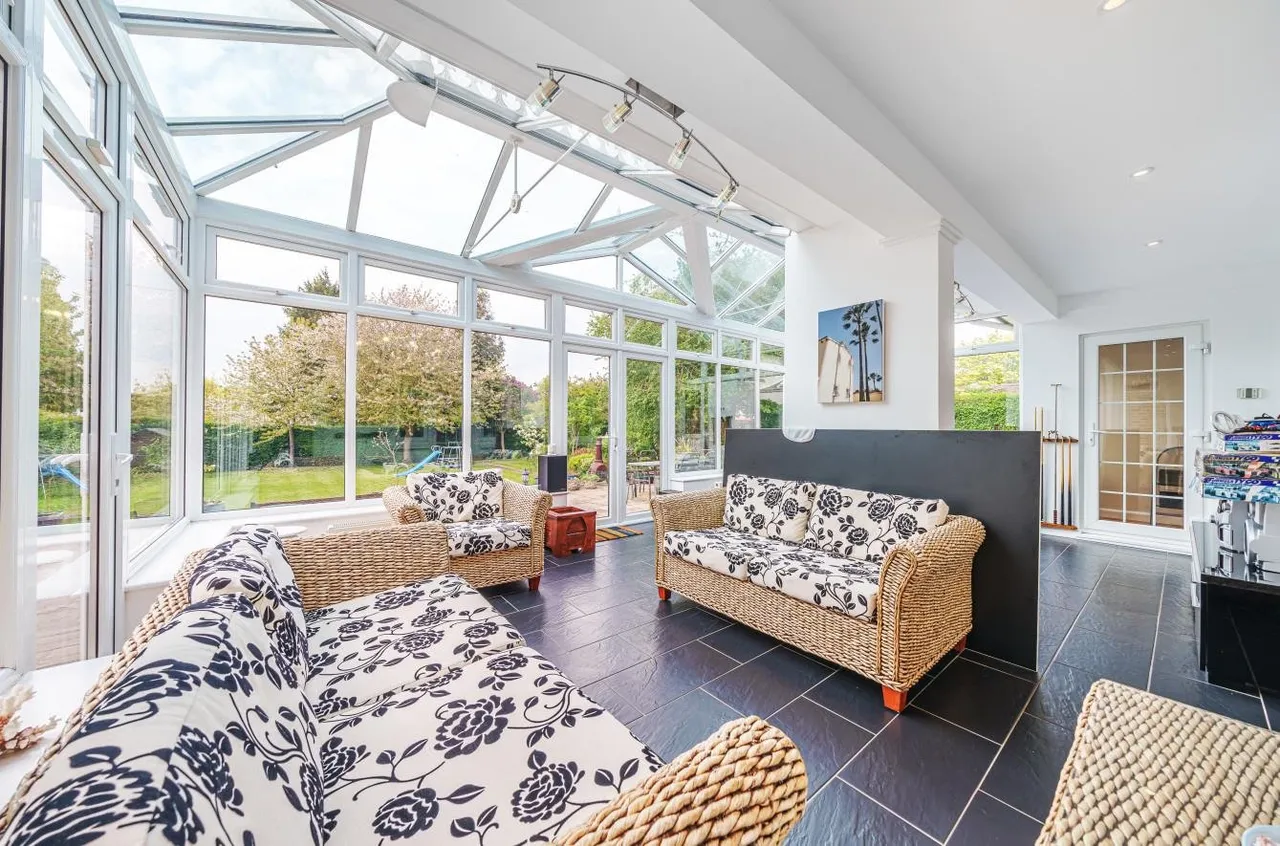 West Drive, Cheam, Surrey, SM2 7NA, photo 9