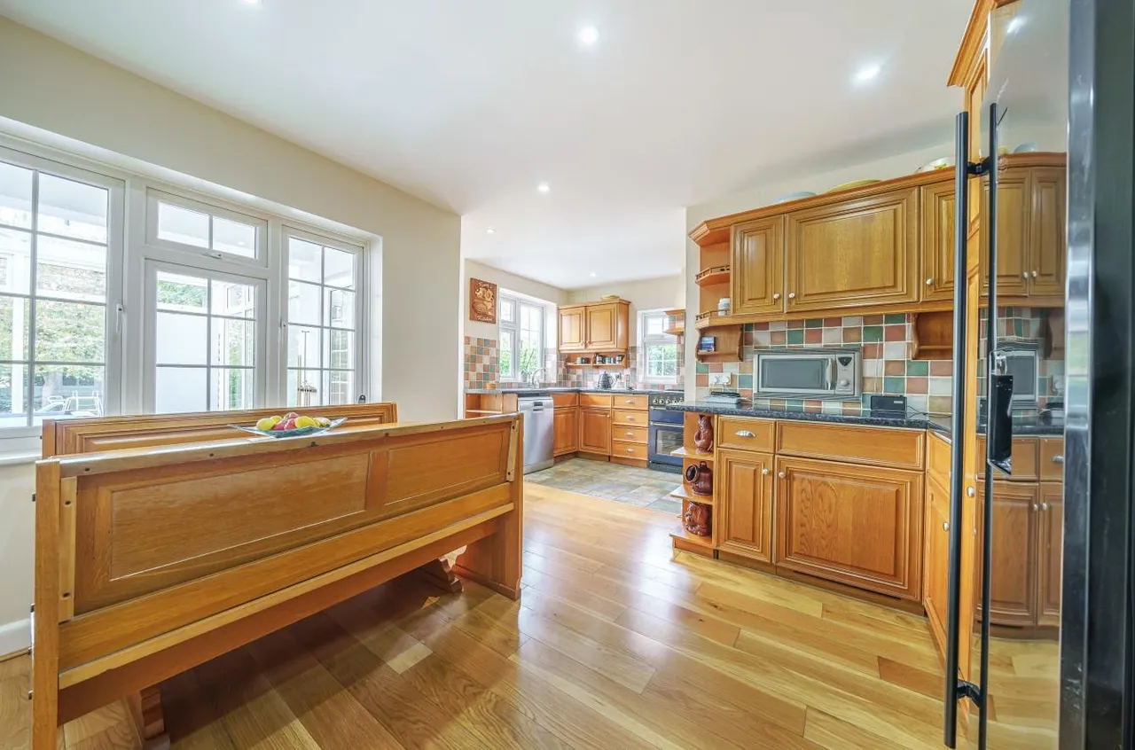 West Drive, Cheam, Surrey, SM2 7NA, photo 6