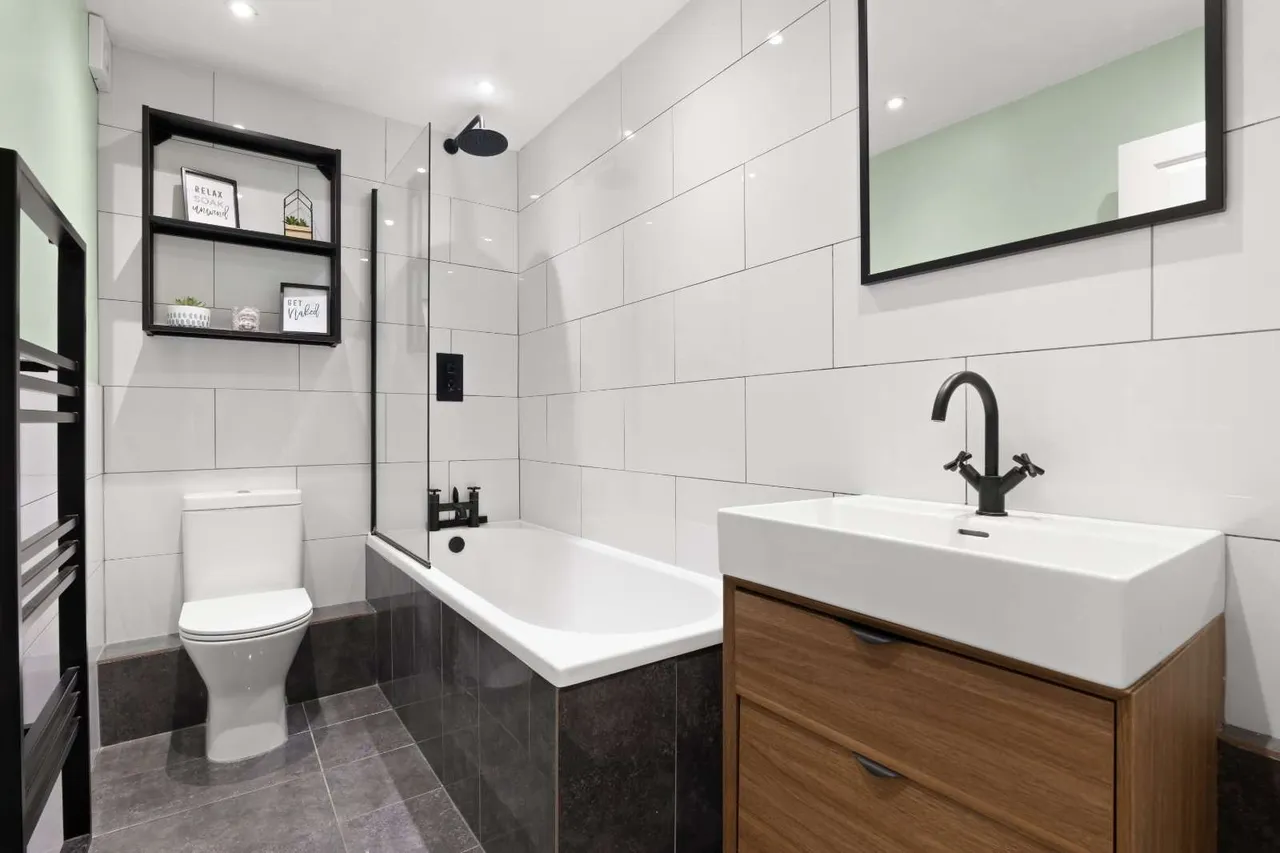 Alderbrook Road, London, SW12, photo 4