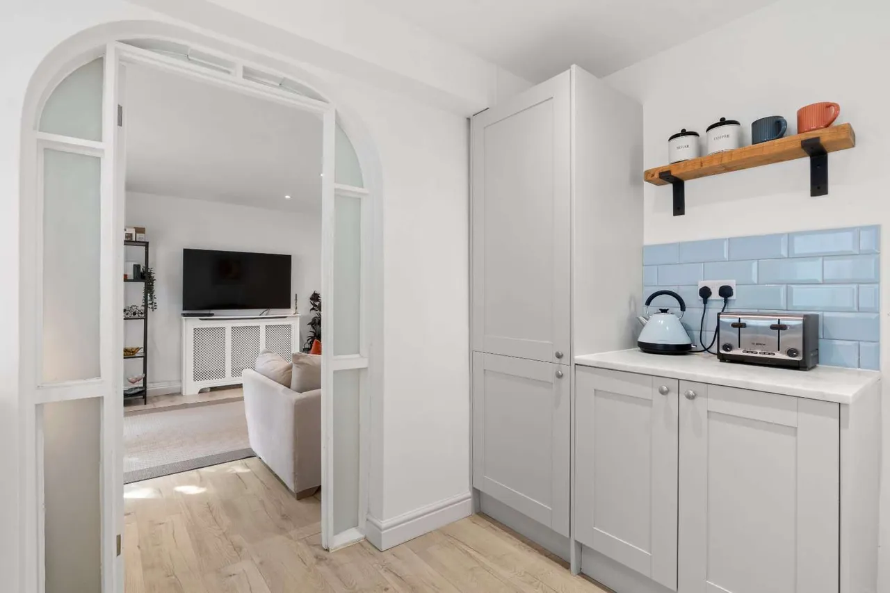 Alderbrook Road, London, SW12, photo 6