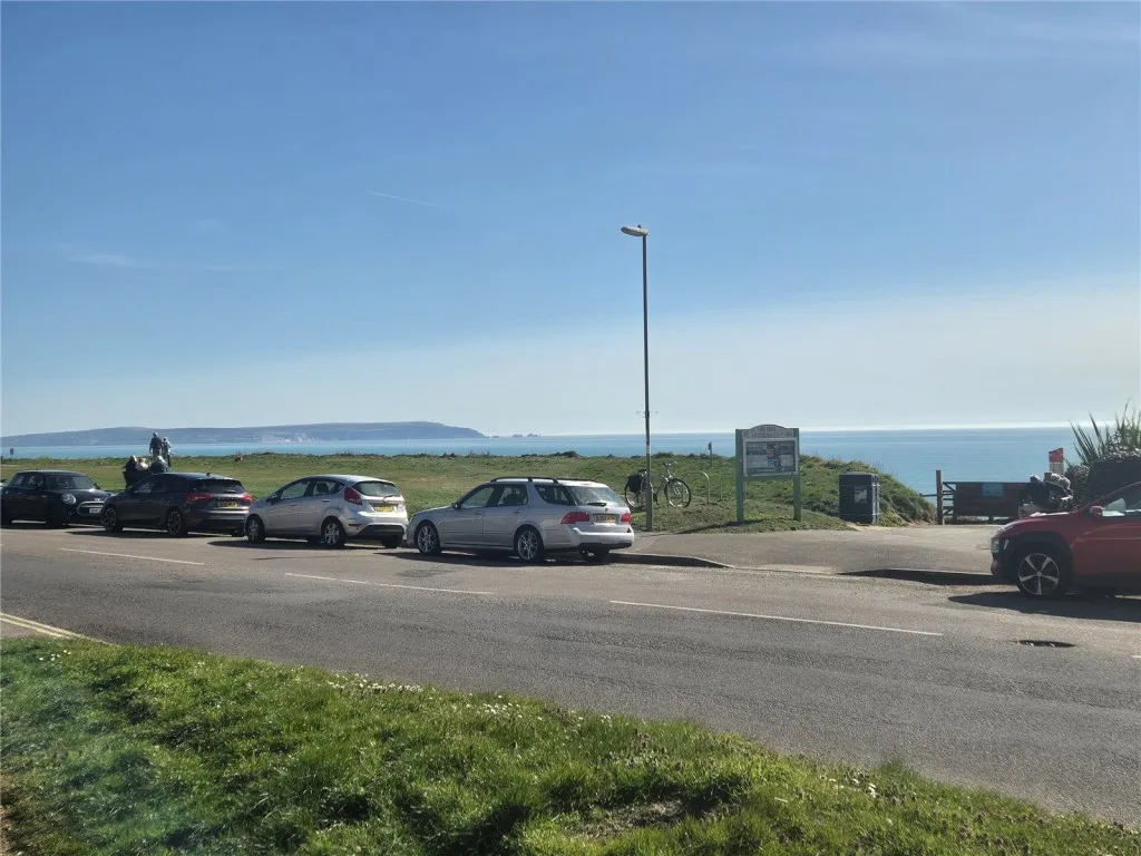 Barton on Sea, New Milton, photo 2