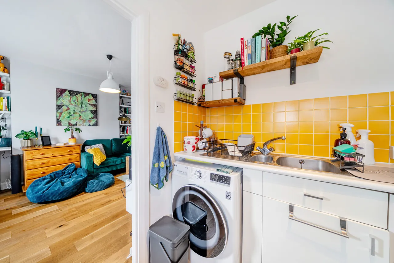 Wilson Road, SE5, photo 14