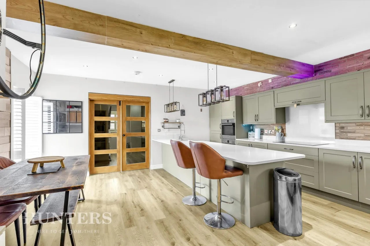 Eafield Barn, Smithy Bridge, OL15, photo 7