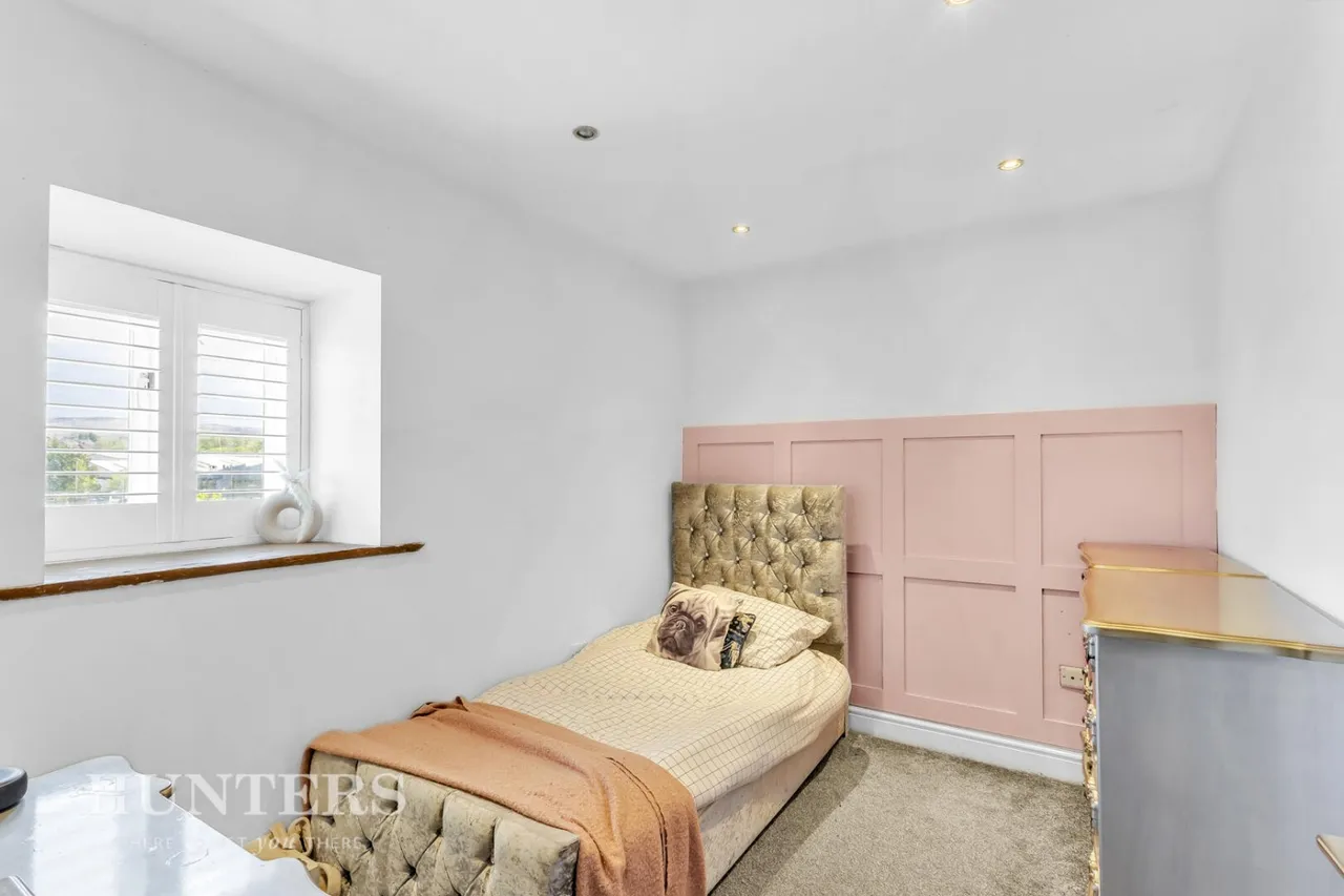 Eafield Barn, Smithy Bridge, OL15, photo 16