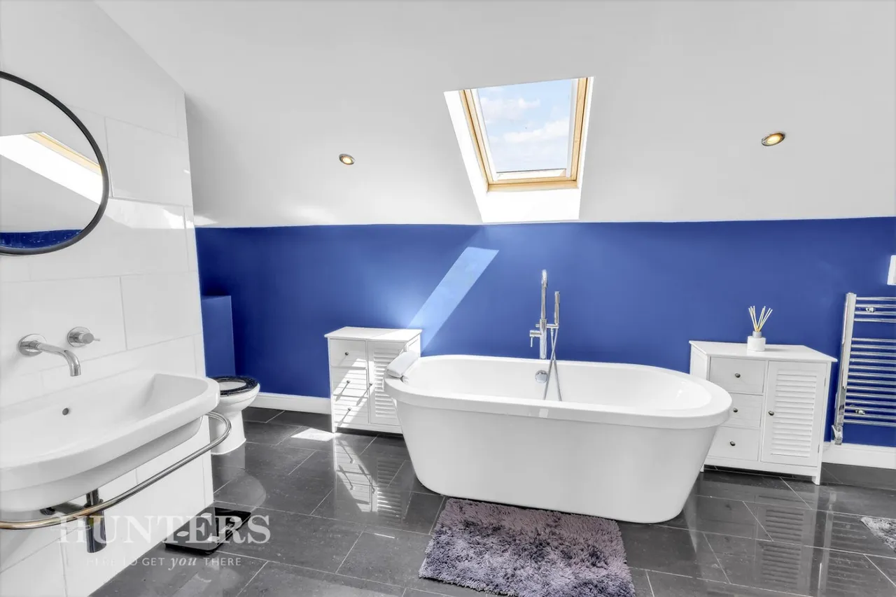 Eafield Barn, Smithy Bridge, OL15, photo 23