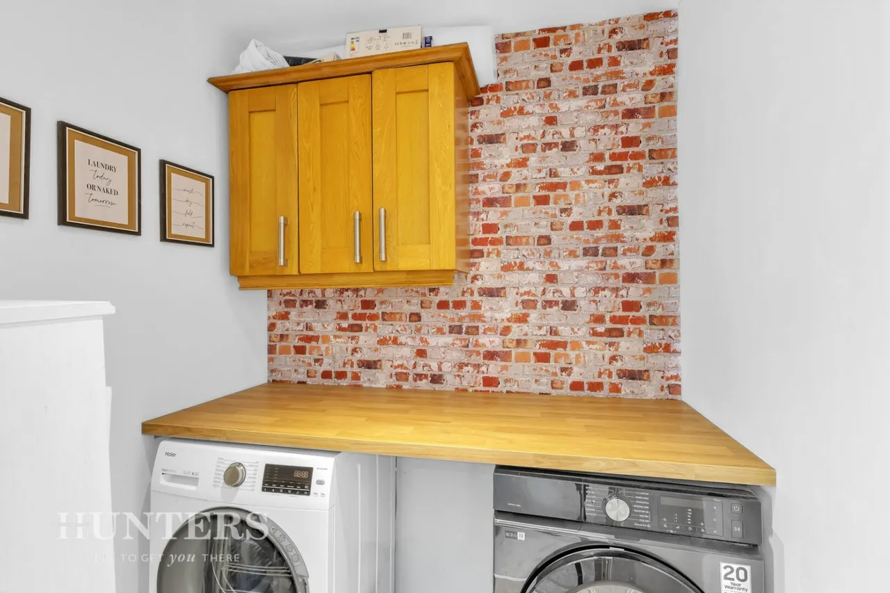 Eafield Barn, Smithy Bridge, OL15, photo 10