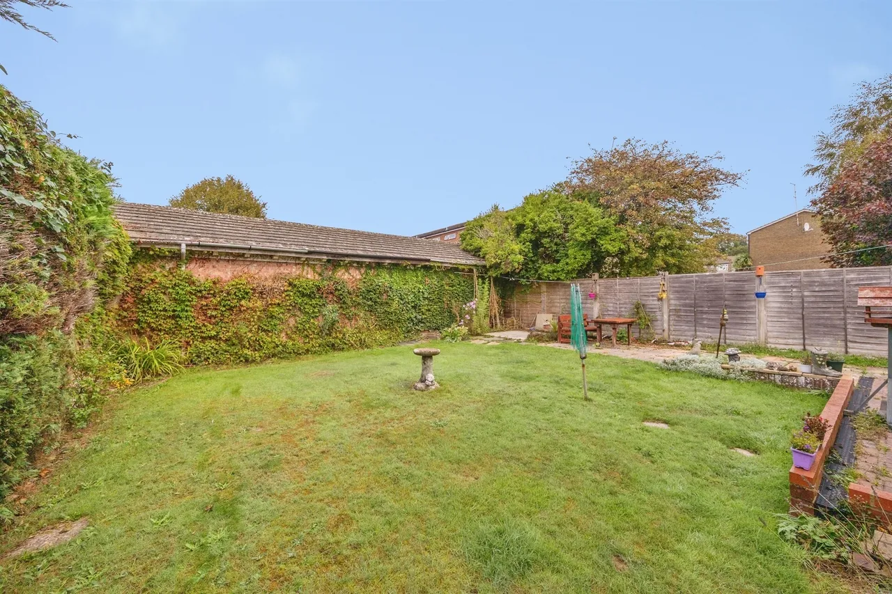 Winscombe Avenue, Waterlooville, PO8, photo 5