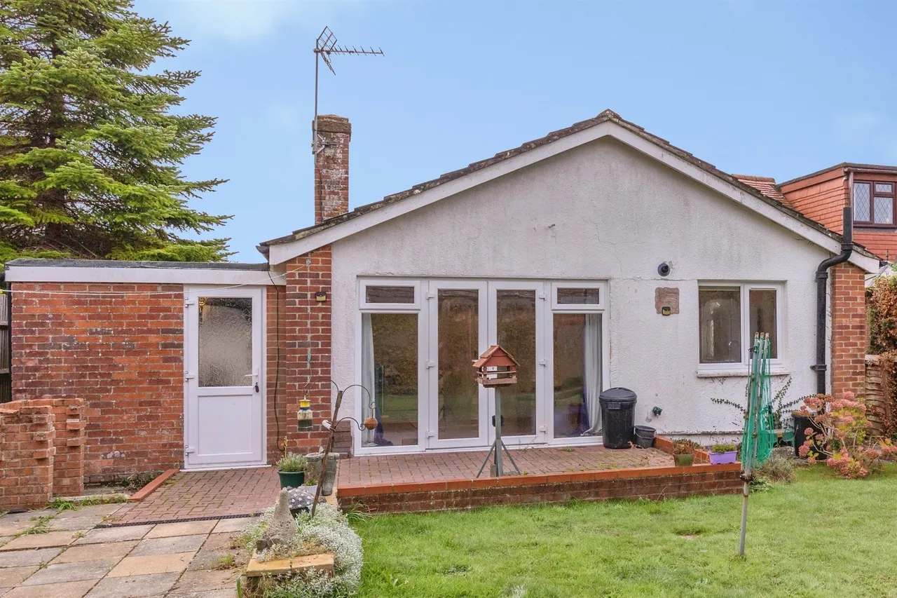 Winscombe Avenue, Waterlooville, PO8, photo 16