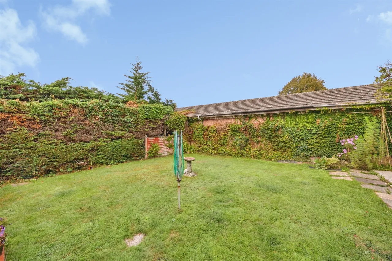 Winscombe Avenue, Waterlooville, PO8, photo 17