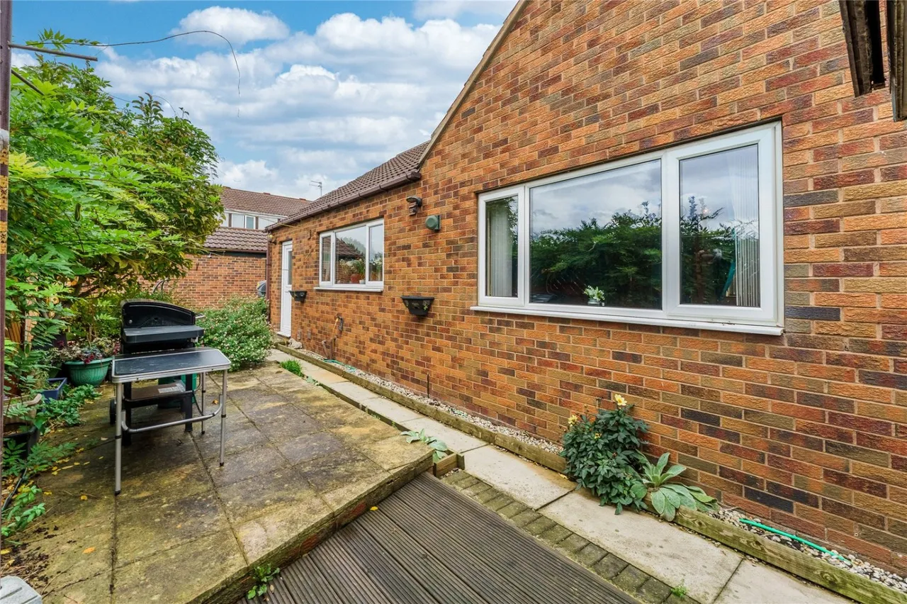 Womersley Road, Knottingley, WF11, photo 36