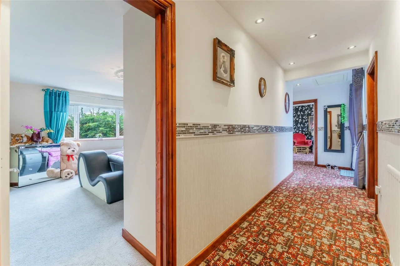 Womersley Road, Knottingley, WF11, photo 30