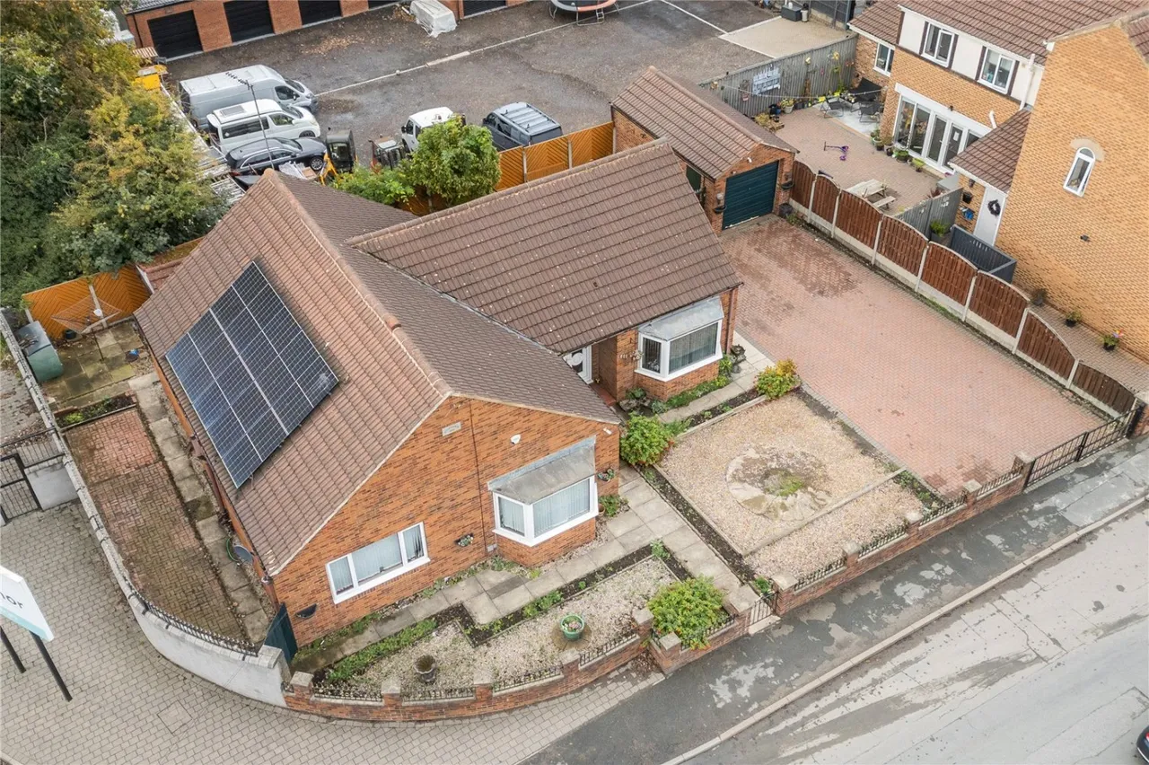 Womersley Road, Knottingley, WF11, photo 31