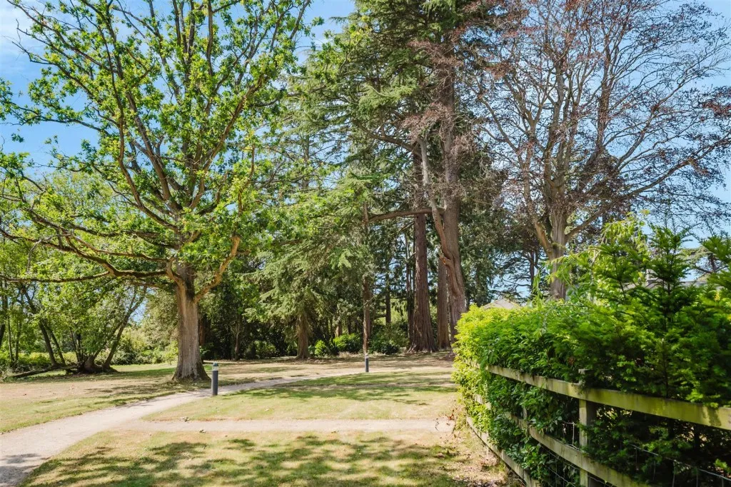 Manor Gardens, Haseley Manor, photo 6