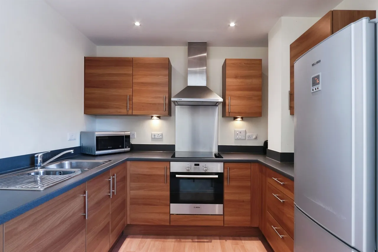 Avenel Way, Poole, BH15, photo 9