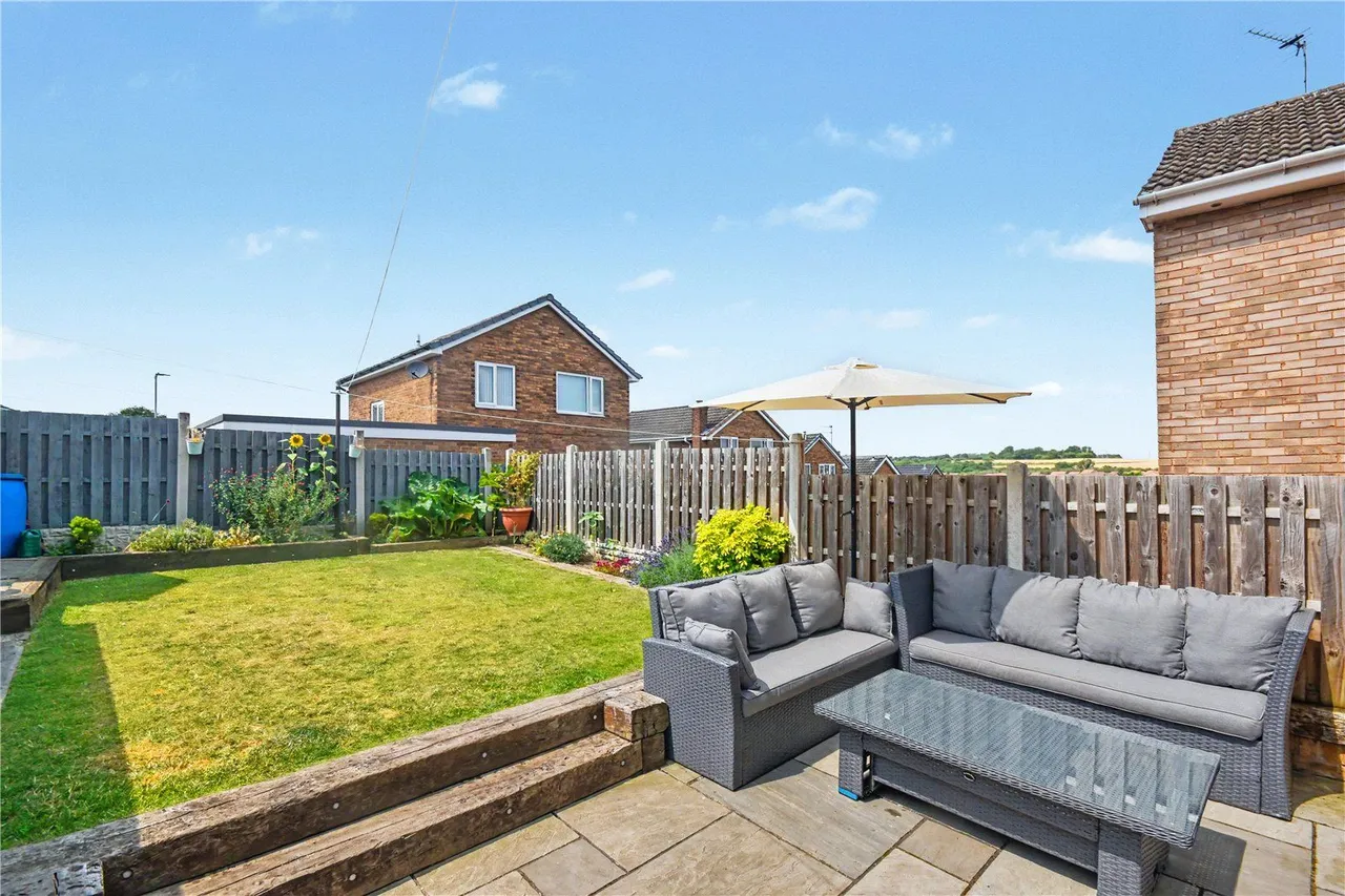 Gibson Lane, Kippax, LS25, photo 14