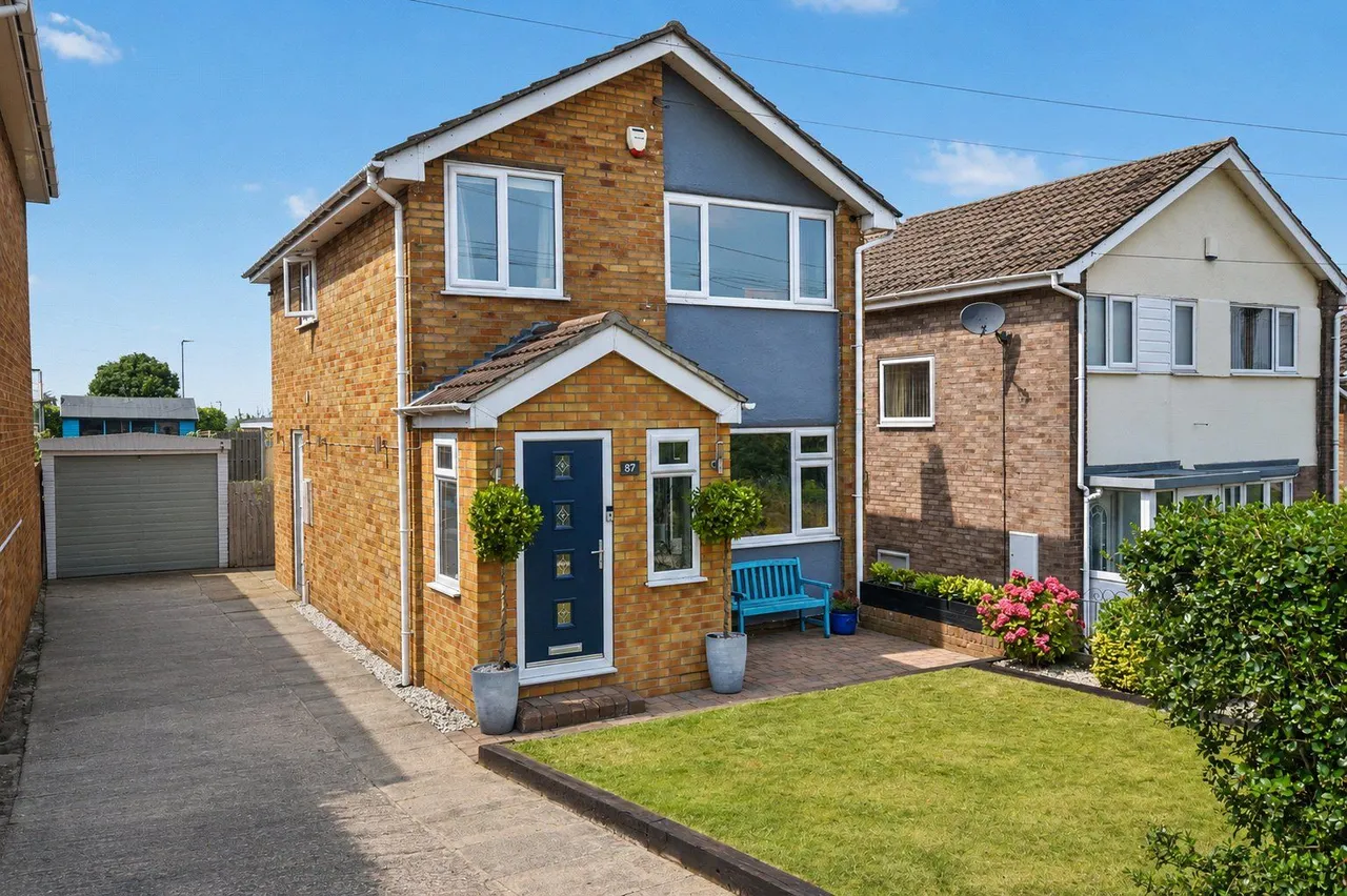 Gibson Lane, Kippax, LS25, photo 10