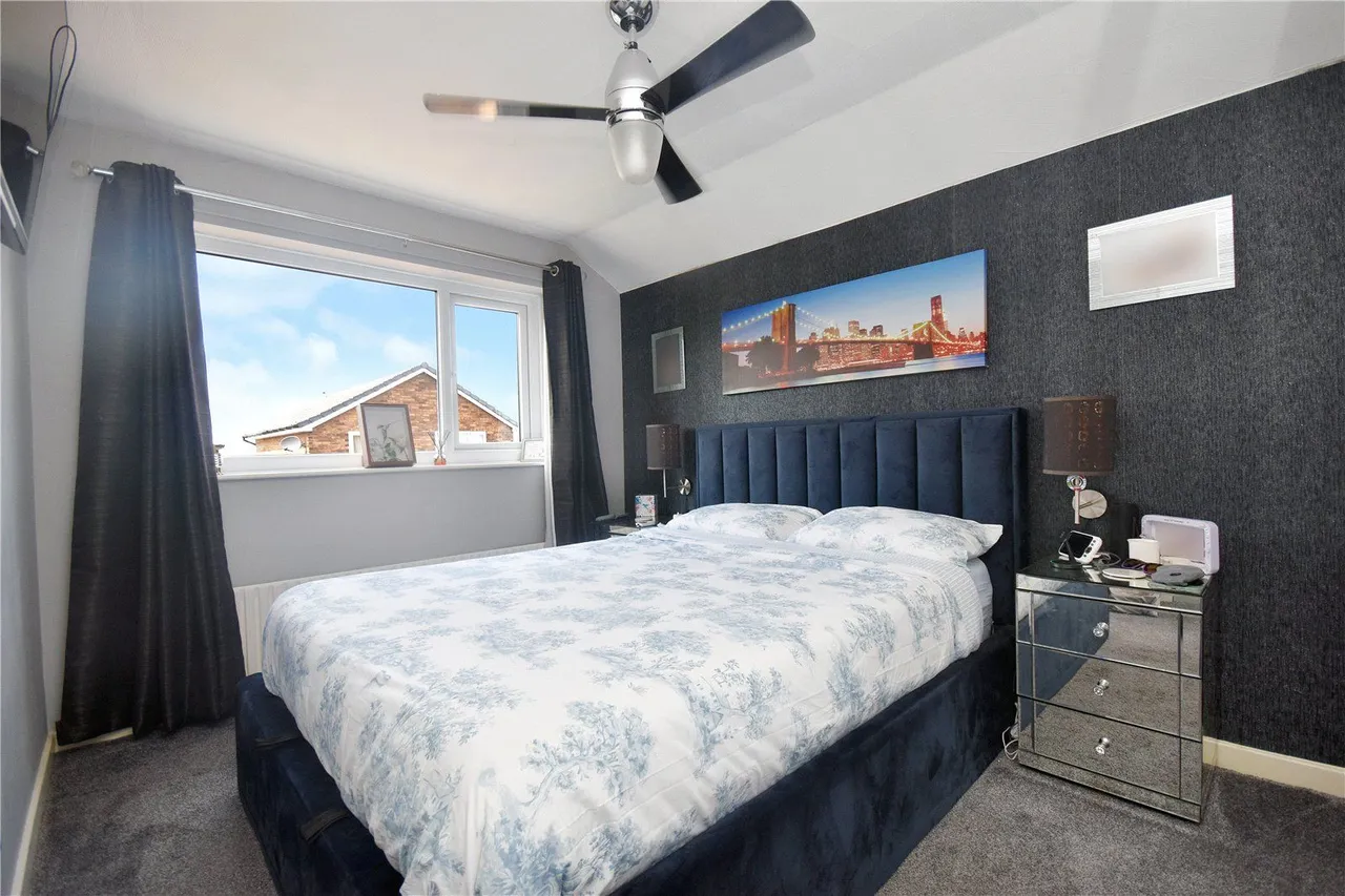 Gibson Lane, Kippax, LS25, photo 4