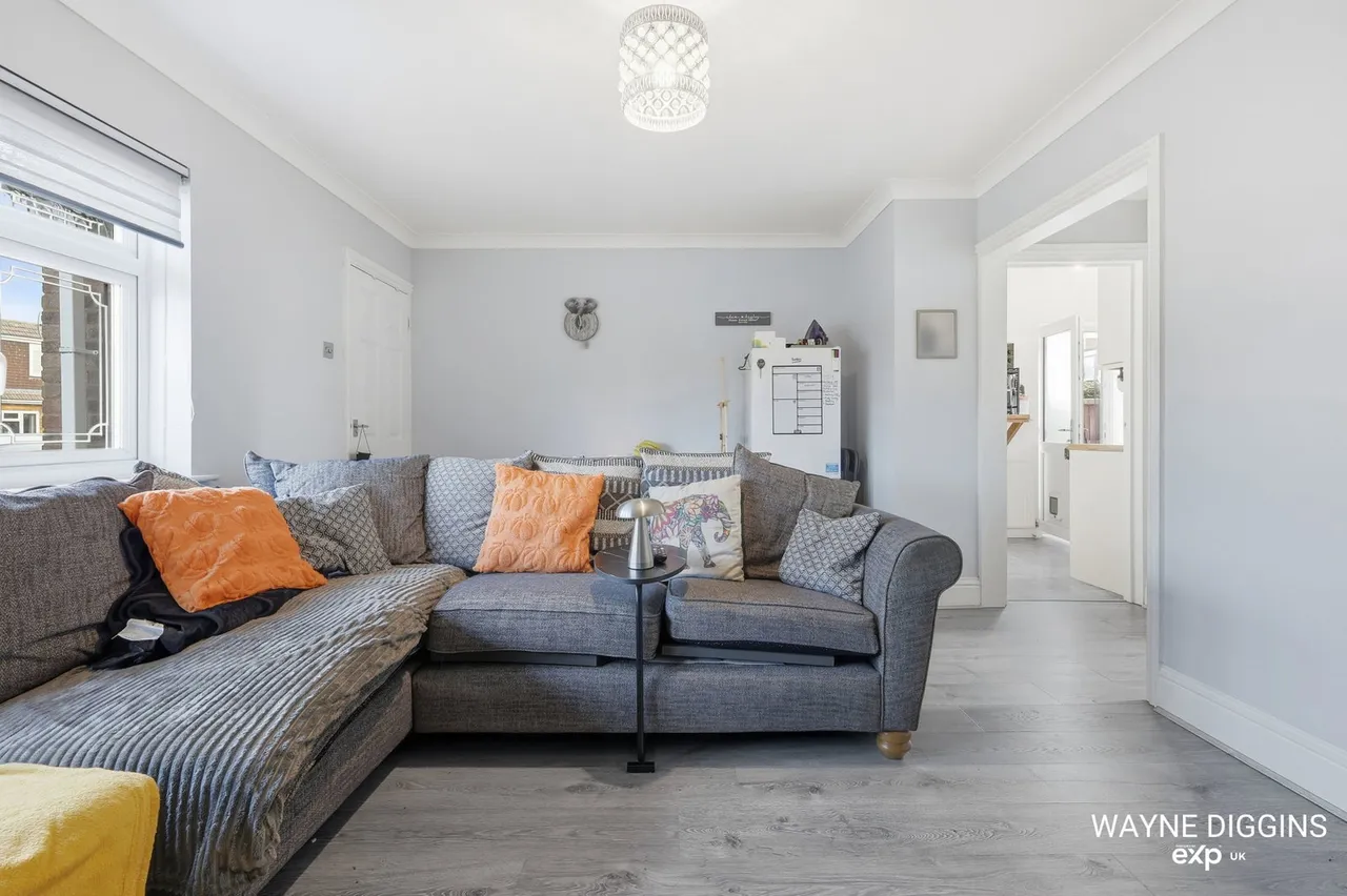 Dollant Avenue, Canvey Island, SS8, photo 4