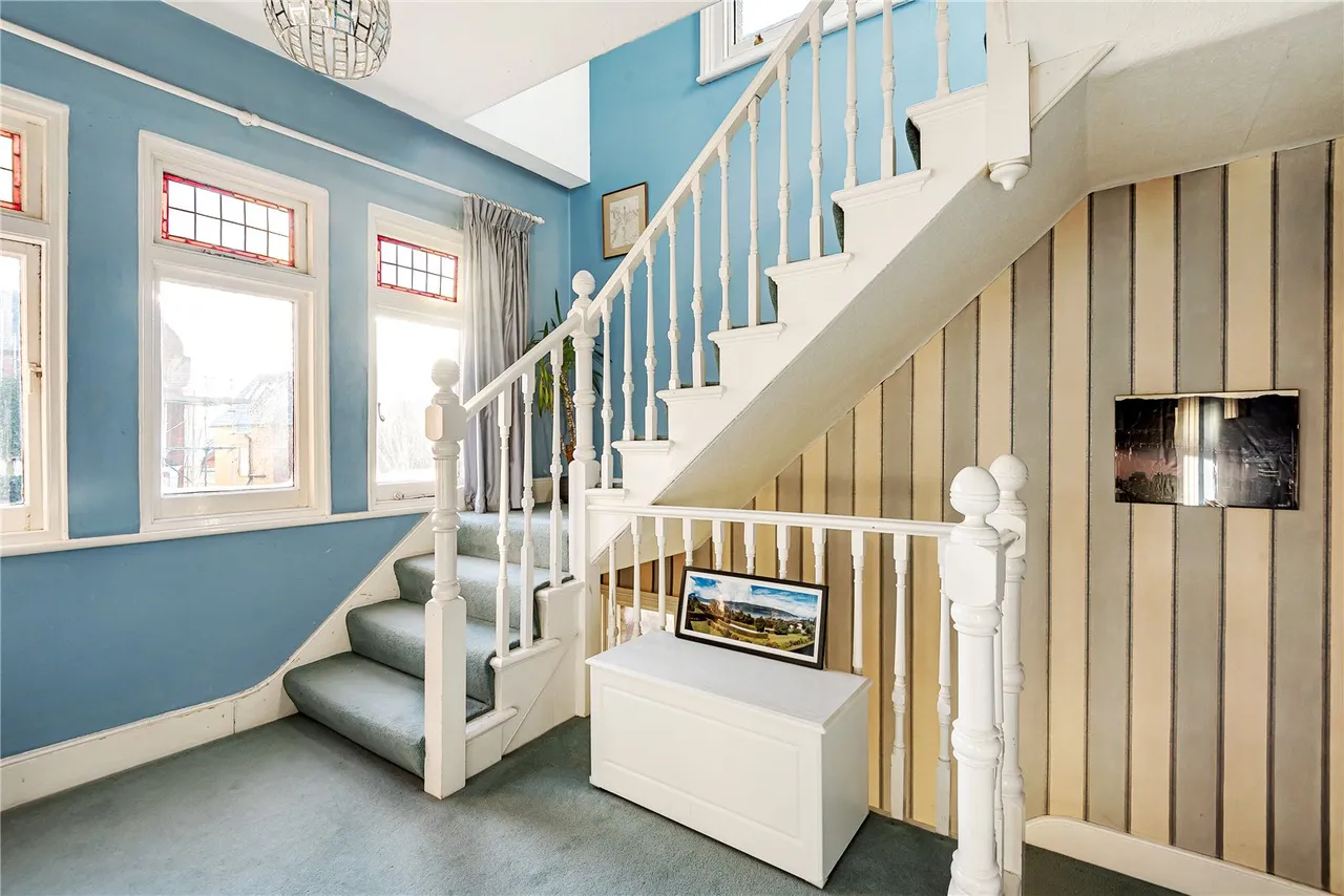 Wellington Road, Hampton Hill, London, TW12 1JY, photo 3