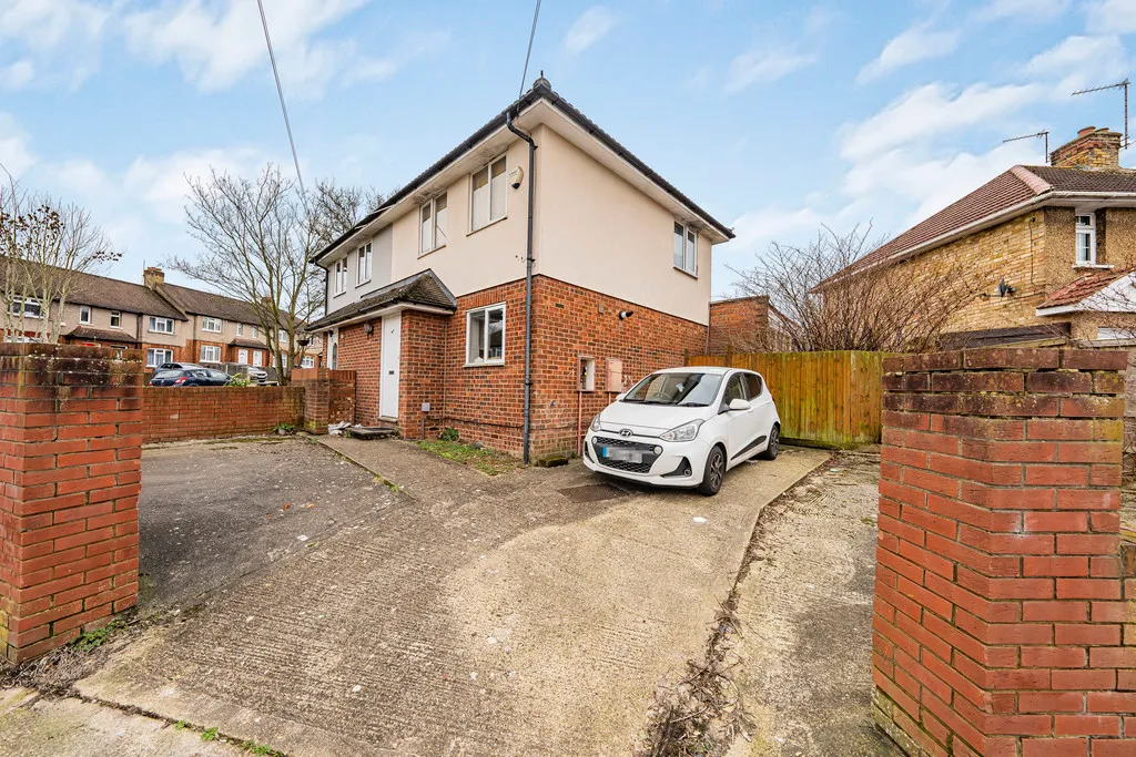Oakdene Road, Hillingdon, UB10, photo 11