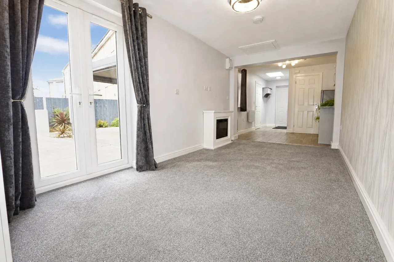 Fieldfare Close, Corby, NN18, photo 11
