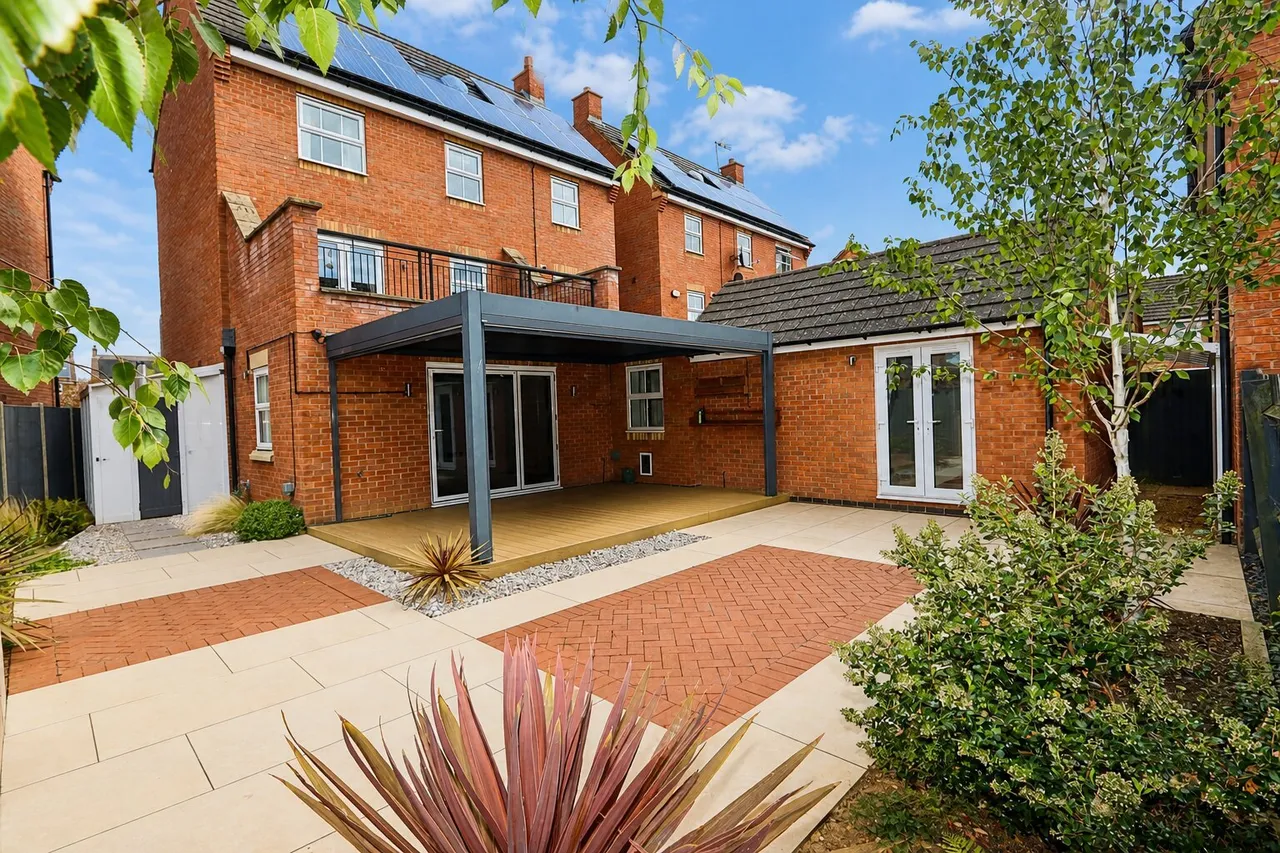 Fieldfare Close, Corby, NN18, photo 2
