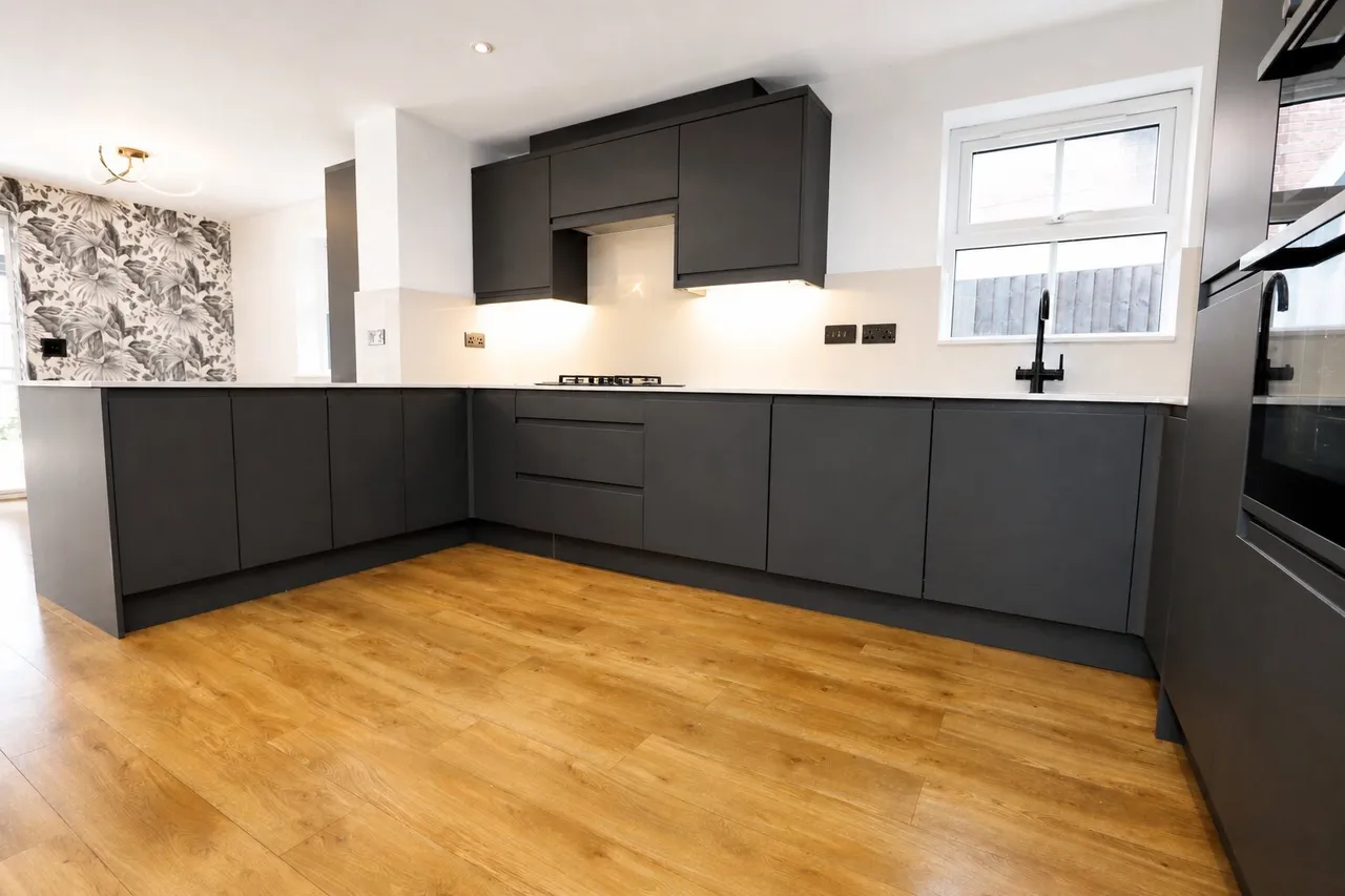 Fieldfare Close, Corby, NN18, photo 6