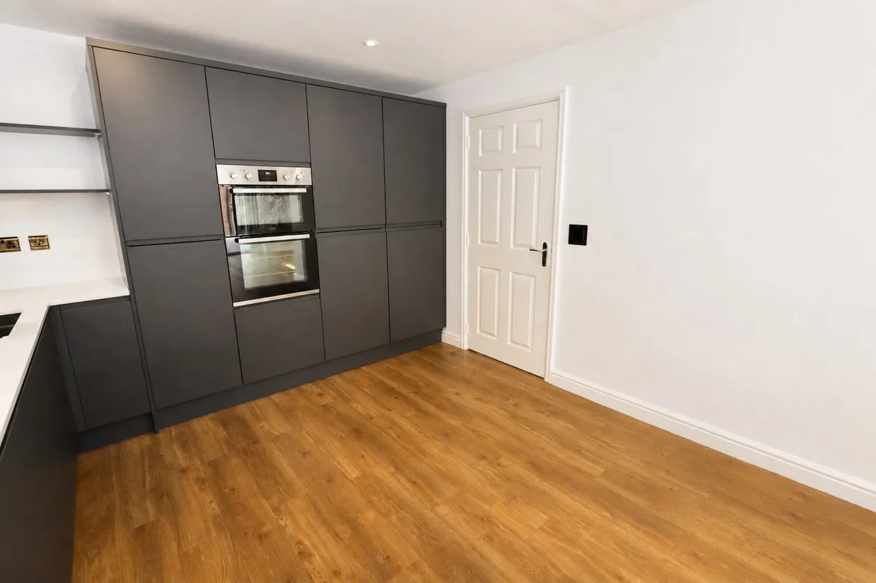 Fieldfare Close, Corby, NN18, photo 8