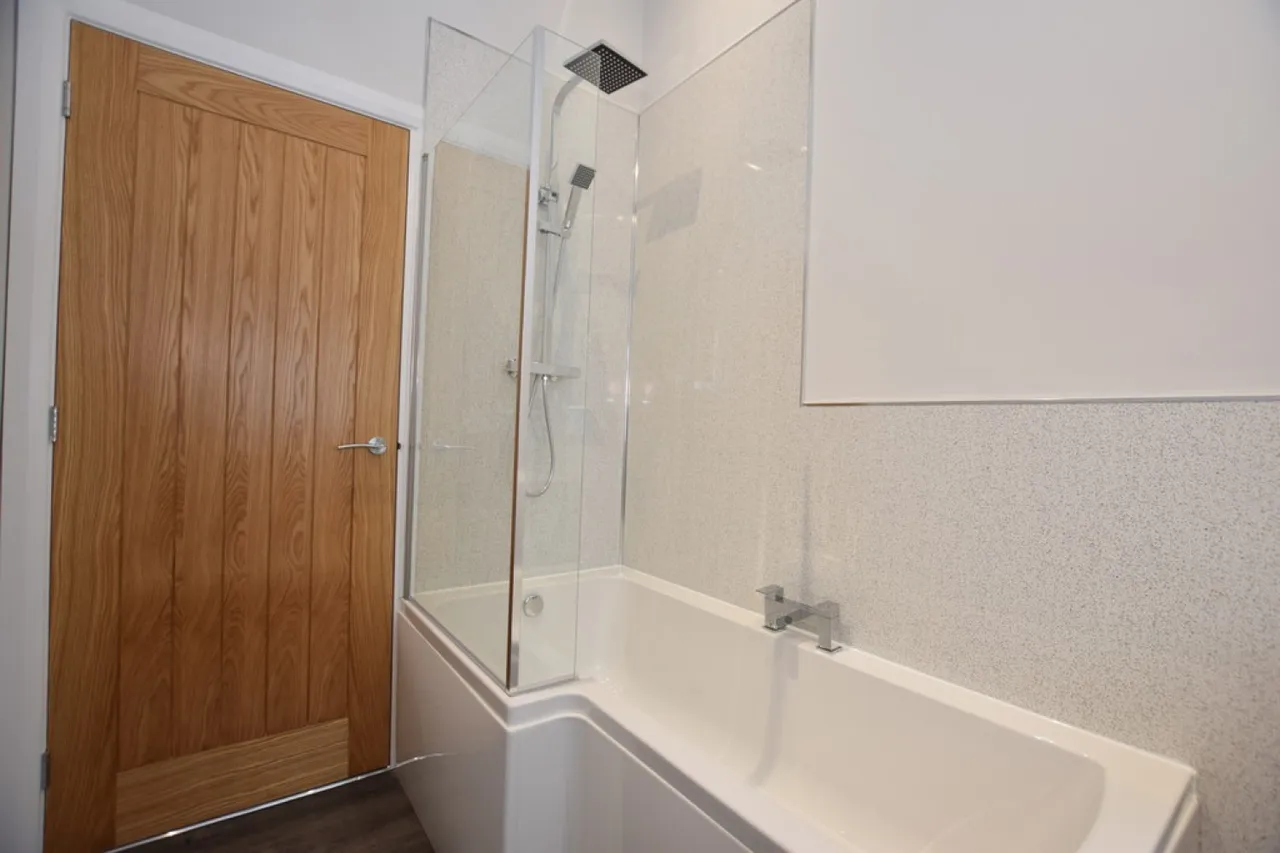 Nettleton Terrace, Colnebridge, photo 7