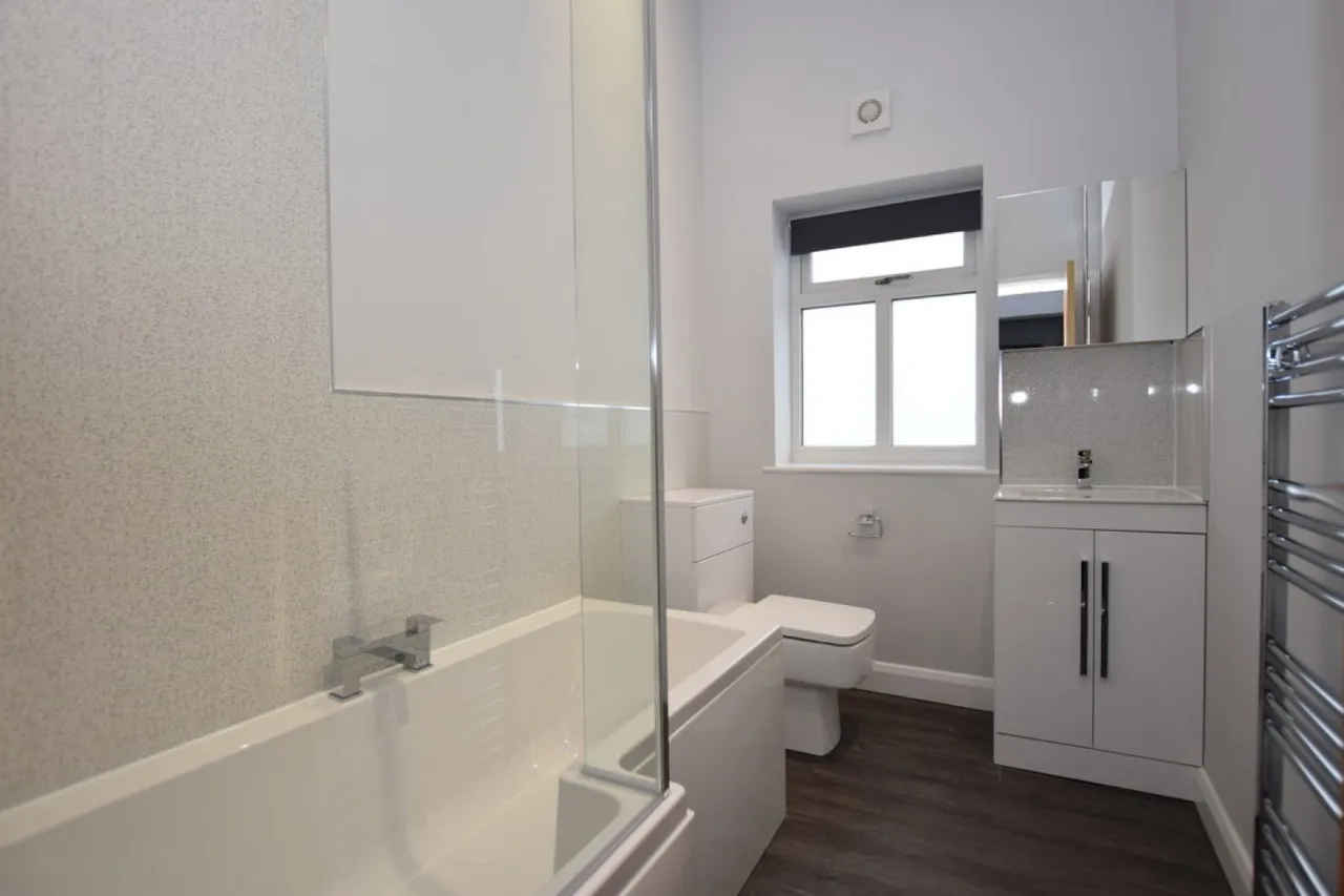 Nettleton Terrace, Colnebridge, photo 6