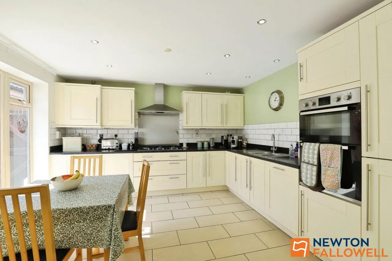 Brunel Avenue, Colsterworth, NG33, photo 2
