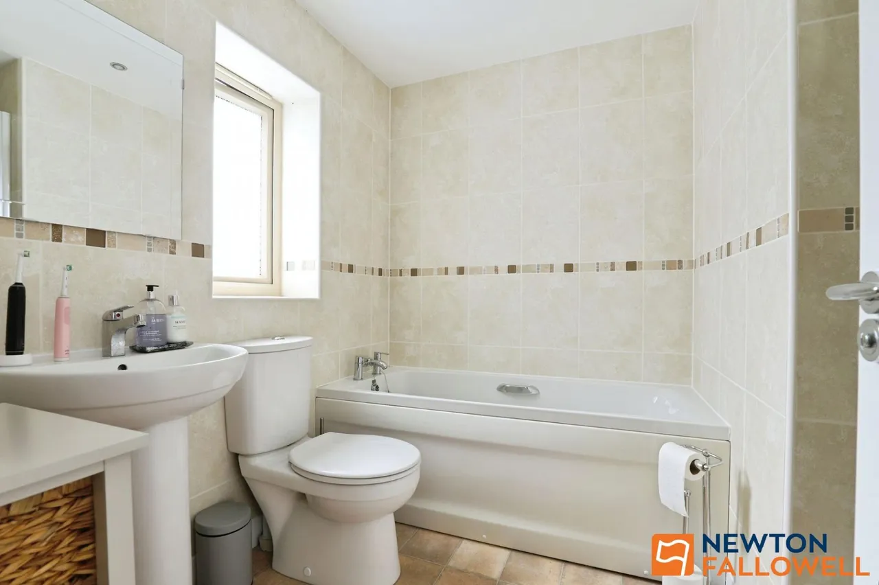 Brunel Avenue, Colsterworth, NG33, photo 16
