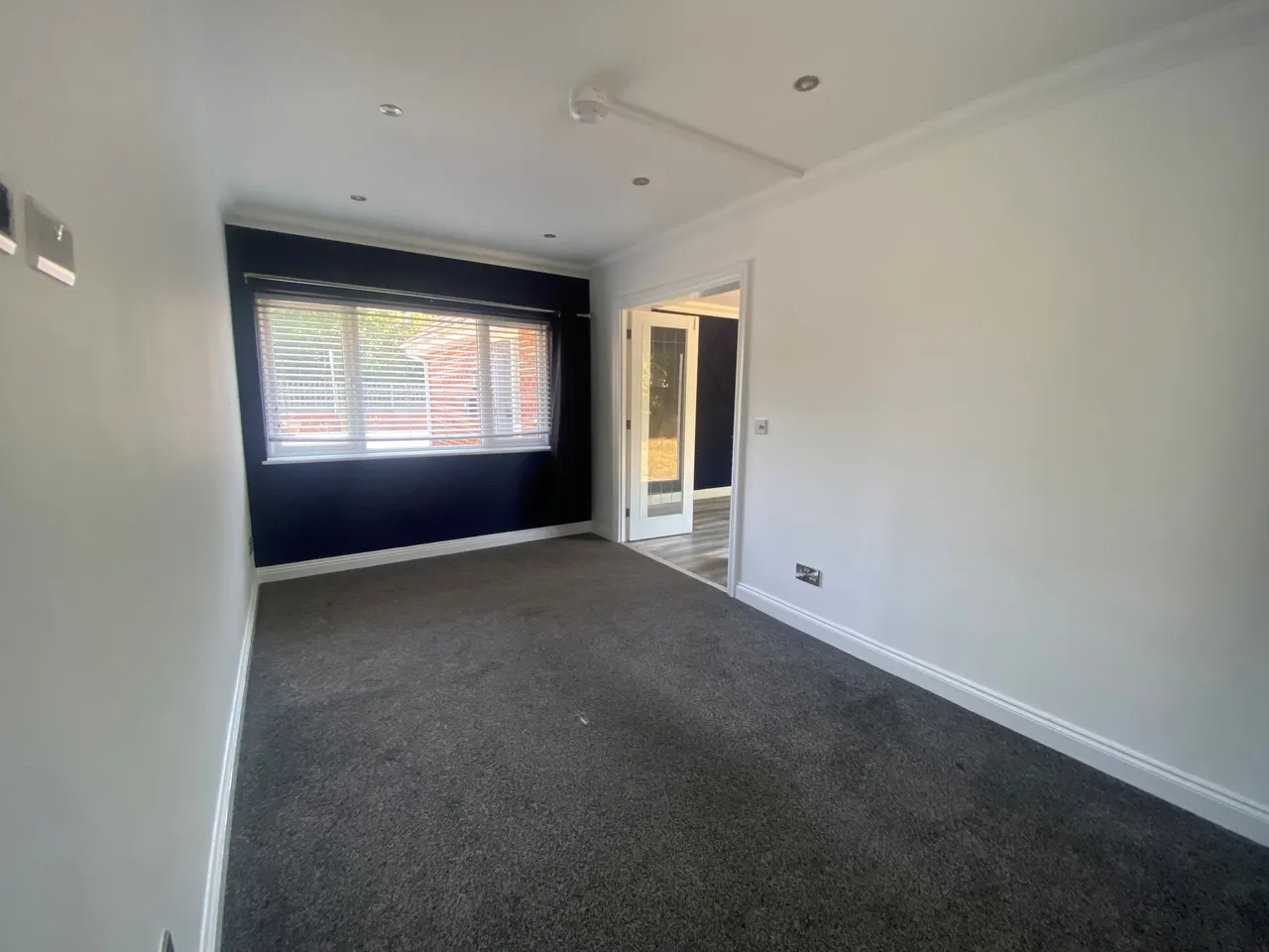 Barbe Baker Avenue, West End, SO30, photo 8