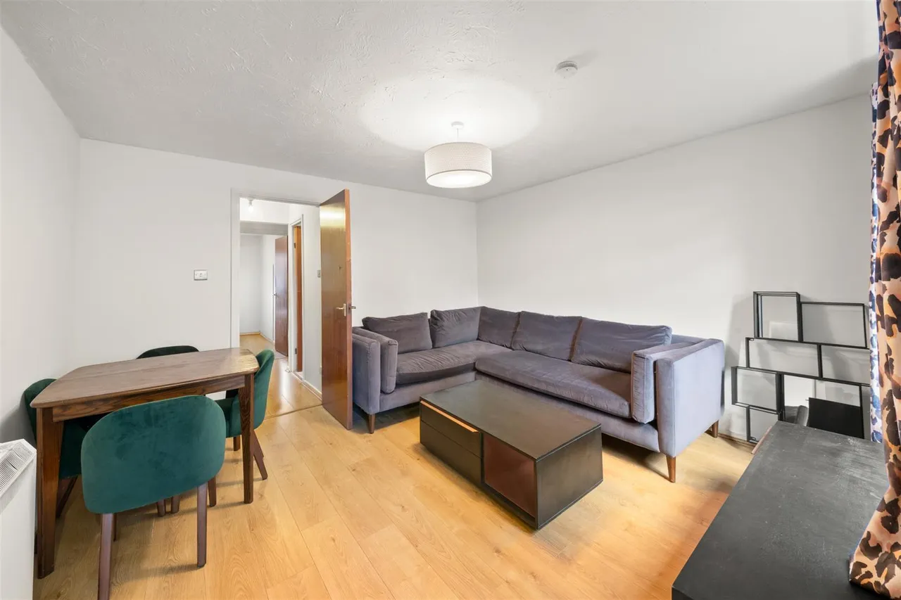 Lowdell Close, West Drayton, photo 2