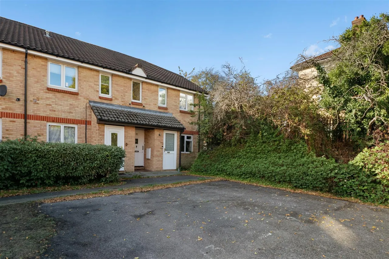 Lowdell Close, West Drayton, photo 9