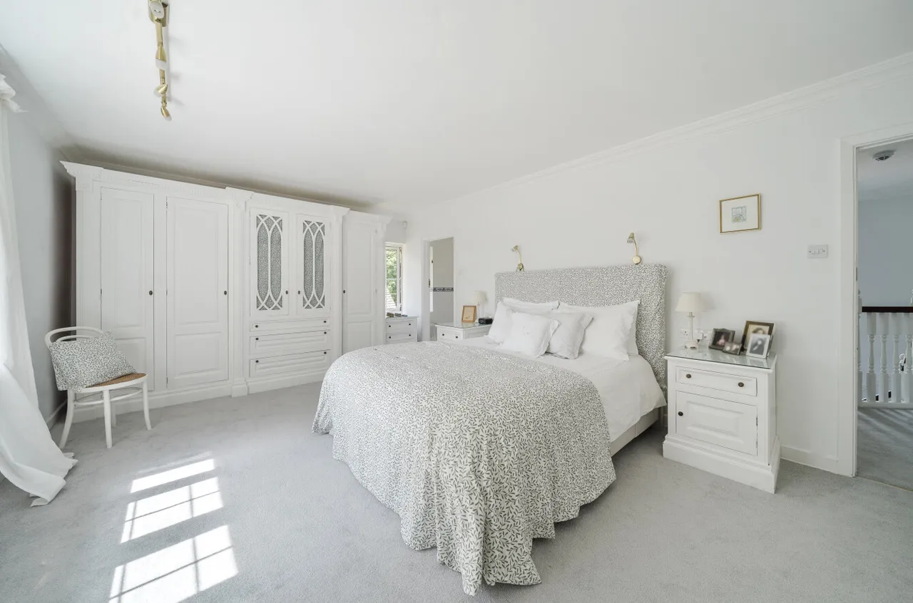 Waverley Avenue, Fleet, GU51, photo 12