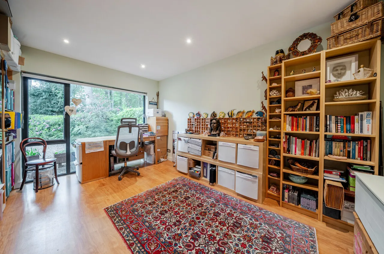 Waverley Avenue, Fleet, GU51, photo 8