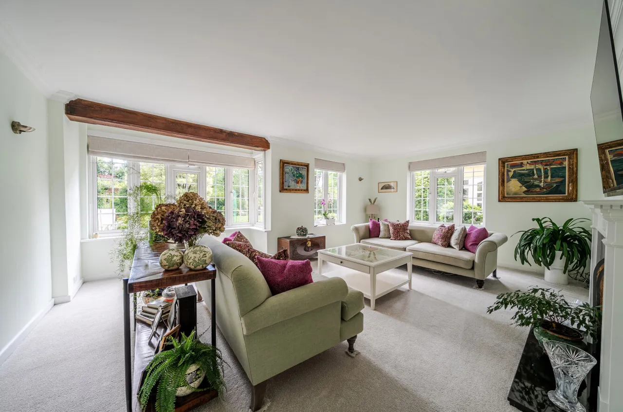 Waverley Avenue, Fleet, GU51, photo 3