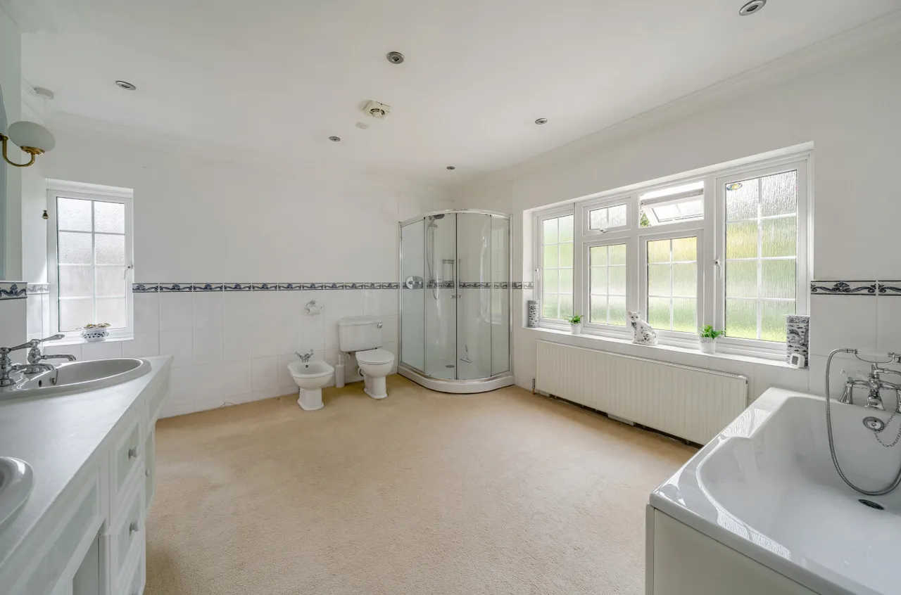 Waverley Avenue, Fleet, GU51, photo 16